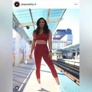 Red Vitality leggings